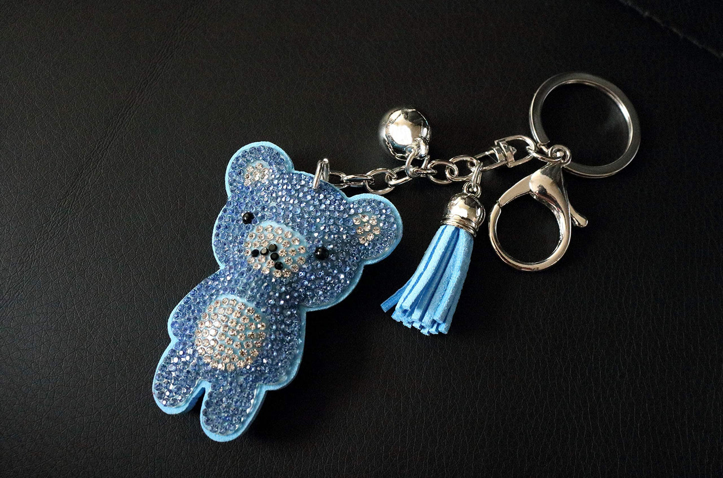 Teddy Bear Crystal Keychain – Velvet Sparkle Tassel Charm – Clip Bag Keyring Gift for Girls