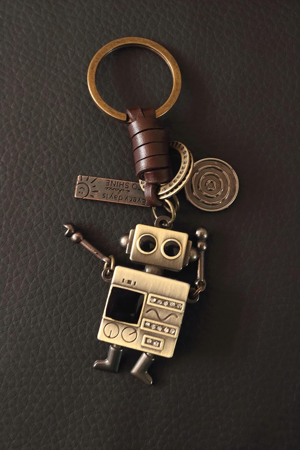 AuPra Robot KeyRing Gifts Women & Men Leather KeyChains Home Car Door Keys Holder Children Funny Present