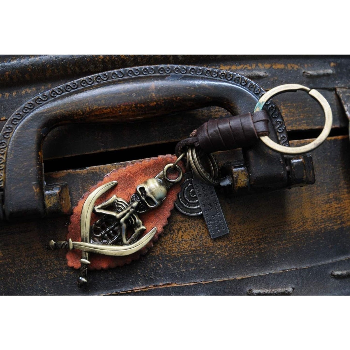 Skull Keychain Charm – Handmade Vintage Leather – Skeleton Keyring Halloween Gift-AuPra