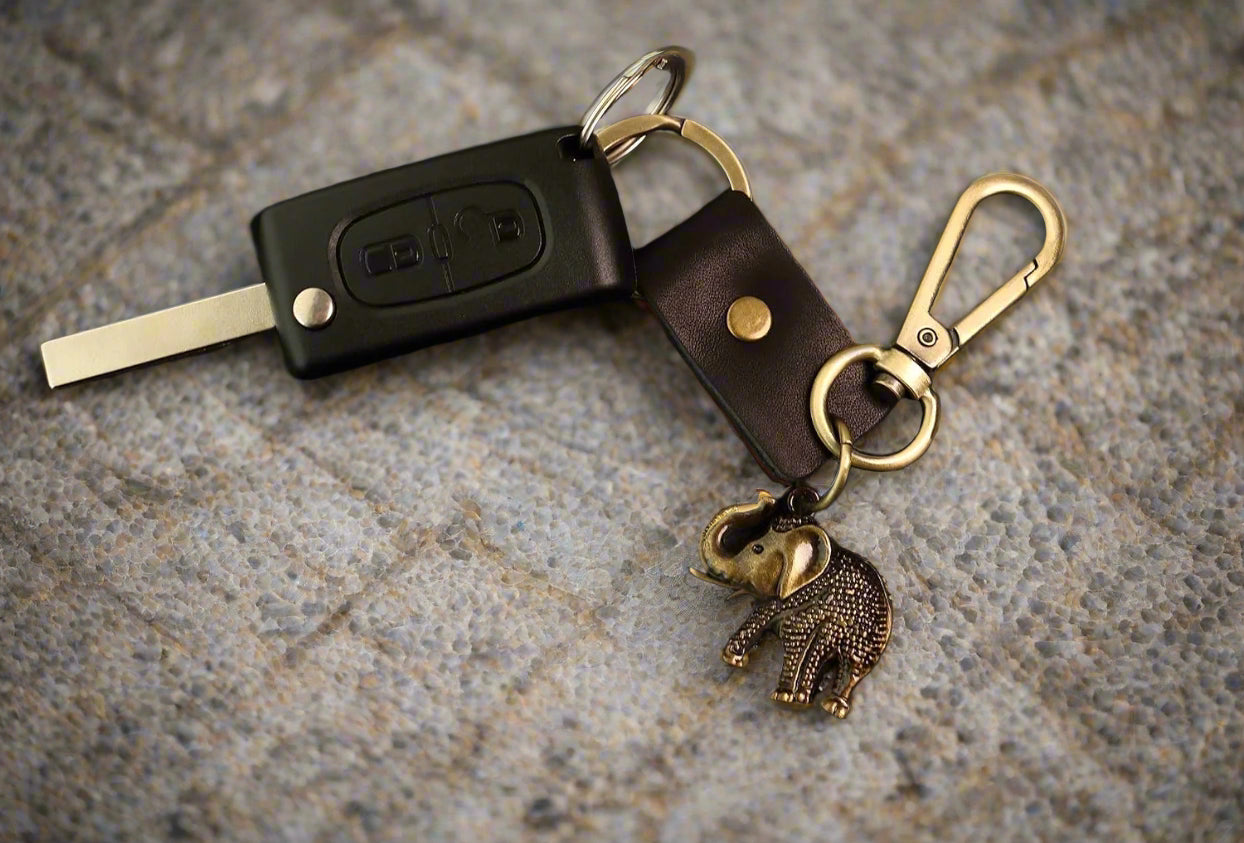 AuPra Elephant KeyChain Gift Women & Men Black Leather KeyRing Home Car Keys Holder Ladies Good Luck Present