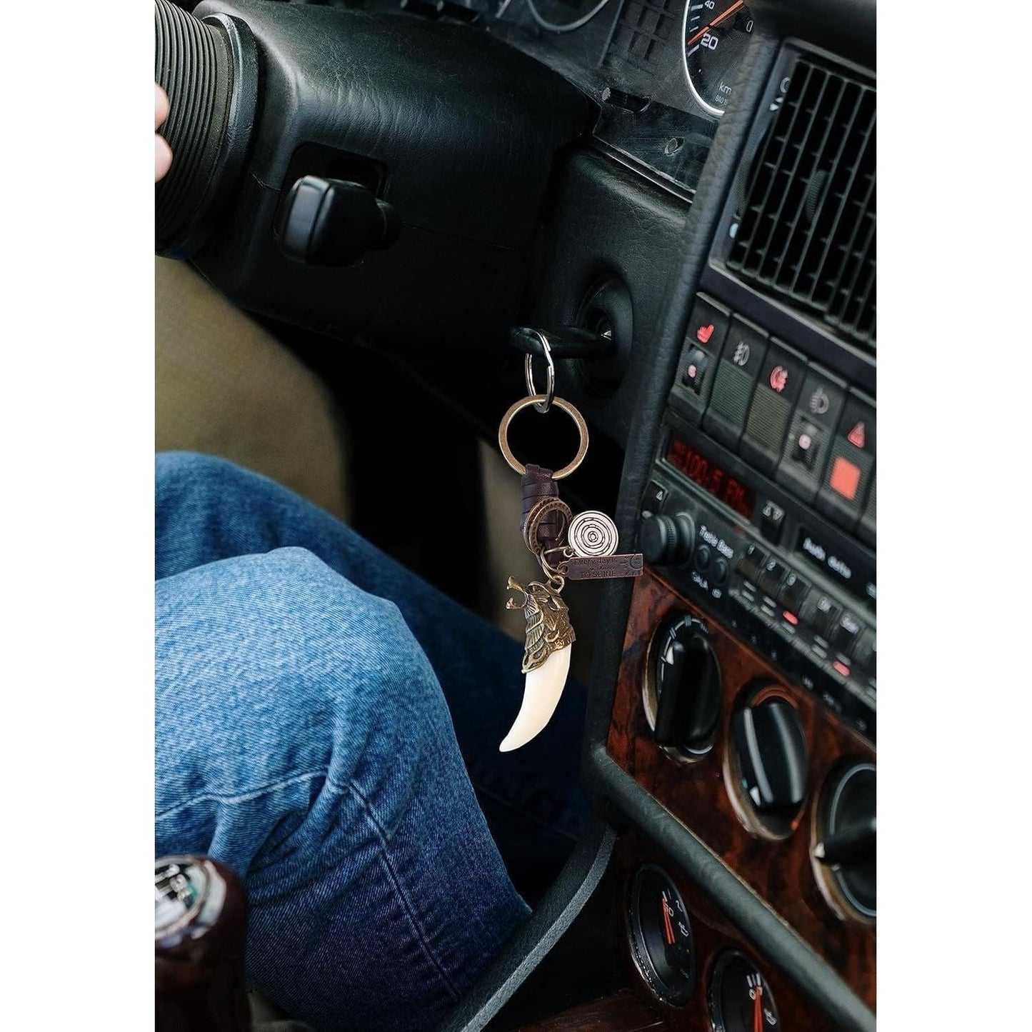 Wolf Fang Keychain Charm – Handmade Vintage Leather – Wolf Lover Gift Keyring-AuPra