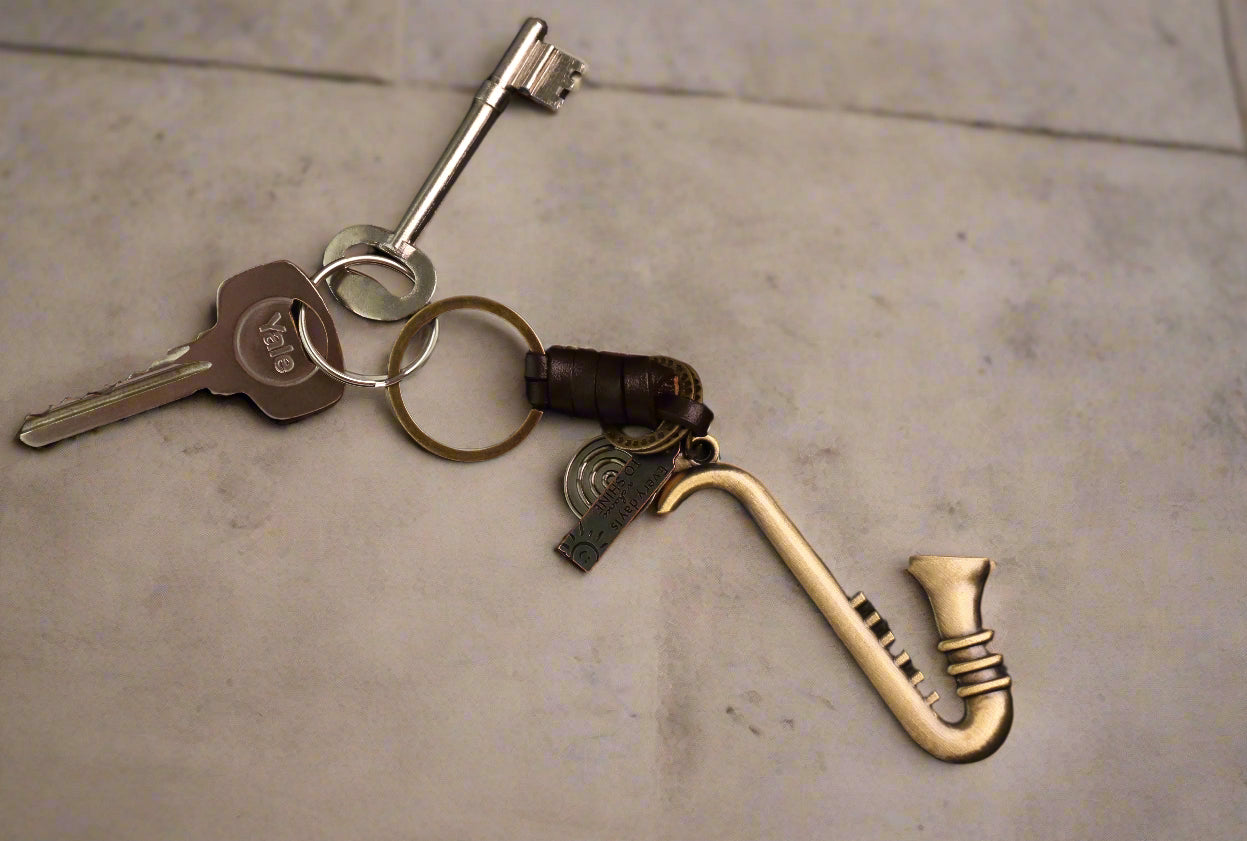 Saxophone Keychain Charm – Handmade Vintage Leather – Musical Gift Keyring