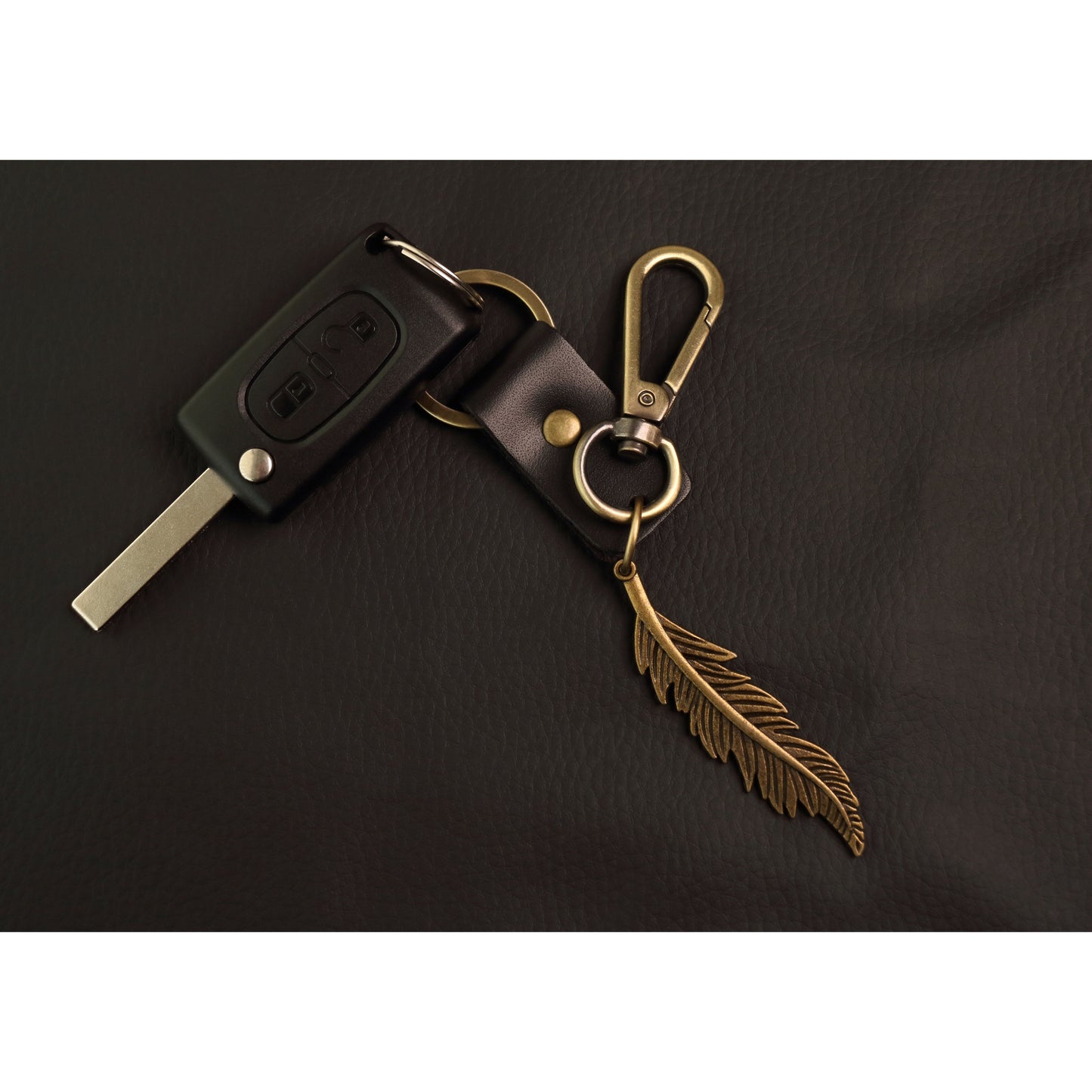 Feather Keychain Charm – Handmade Vintage Leather – Boho Style Gift Keyring-AuPra