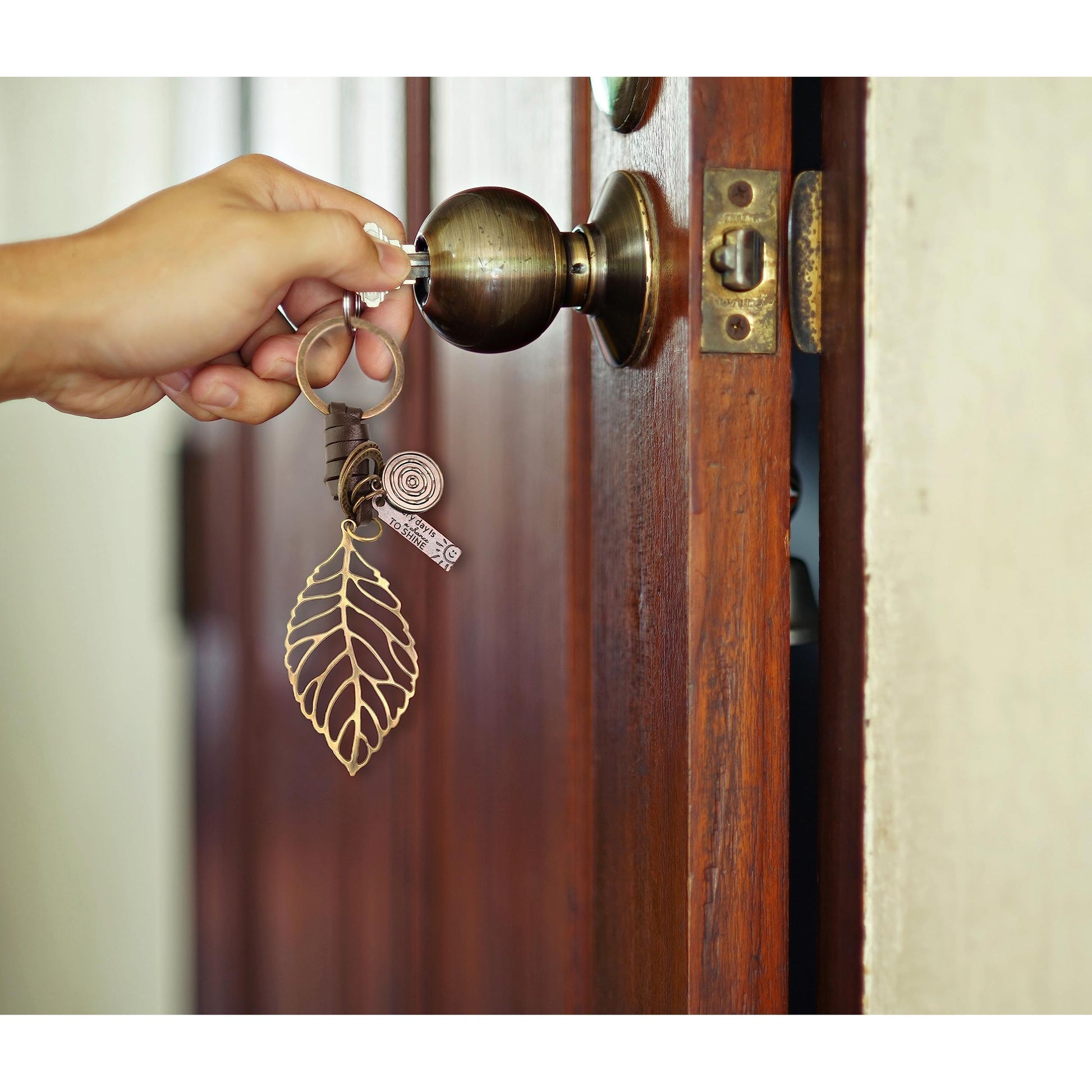 Leaf Keychain Charm – Handmade Vintage Leather – Botanical Gift Keyring-AuPra