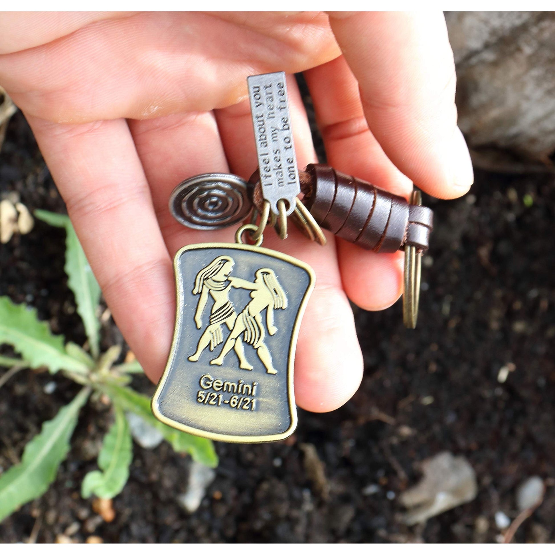 Star Sign Keychain Charm – Handmade Vintage Leather – Zodiac Sign Gift Keyring-AuPra