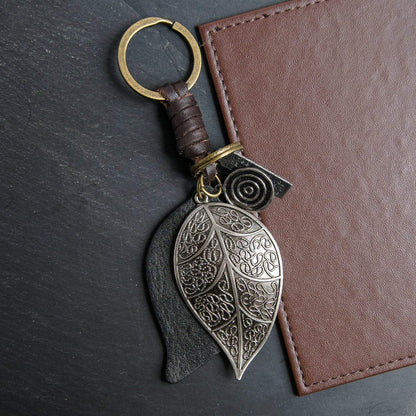 Leaf Keychain Charm – Handmade Vintage Leather – Botanical Gift Keyring-AuPra