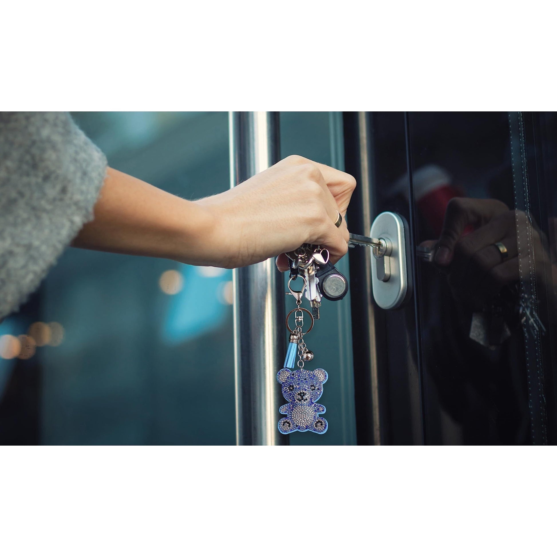 Teddy Bear Crystal Keychain – Velvet Sparkle Tassel Charm – Clip Bag Keyring Gift for Girls-AuPra