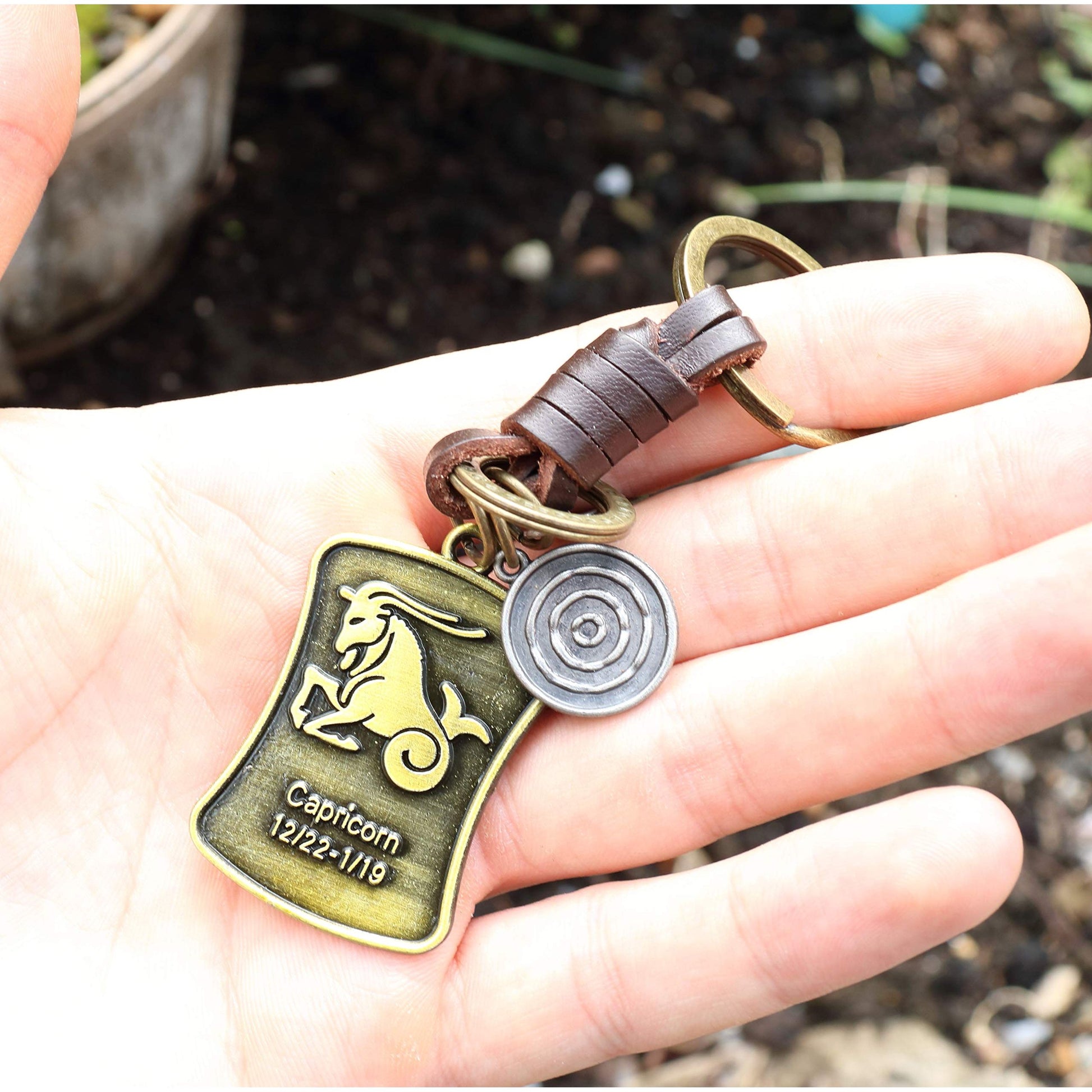 Star Sign Keychain Charm – Handmade Vintage Leather – Zodiac Sign Gift Keyring-AuPra