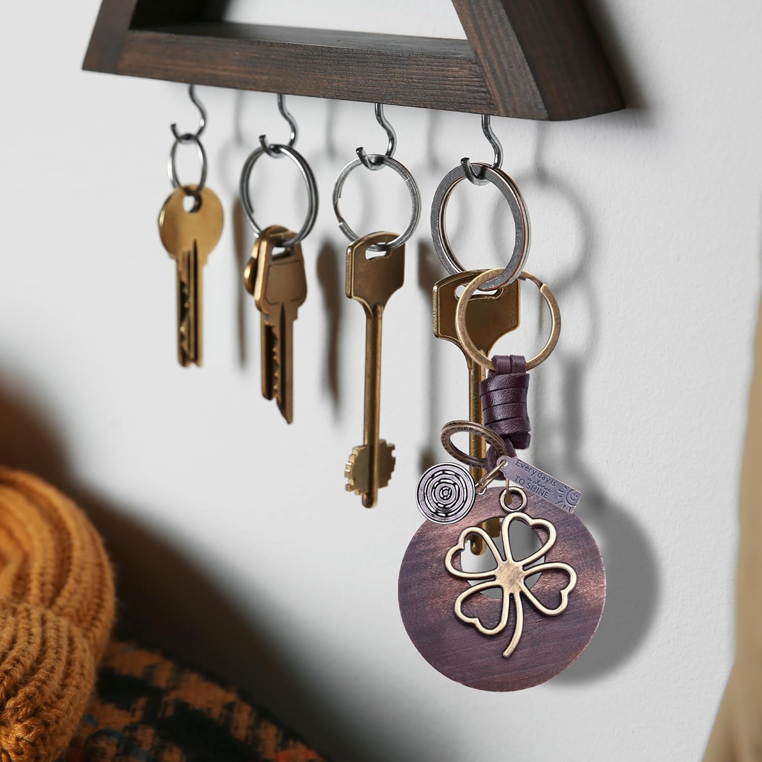 4 Leaf Clover Keychain – Handmade Vintage Leather – Irish Good Luck Shamrock Gift-AuPra