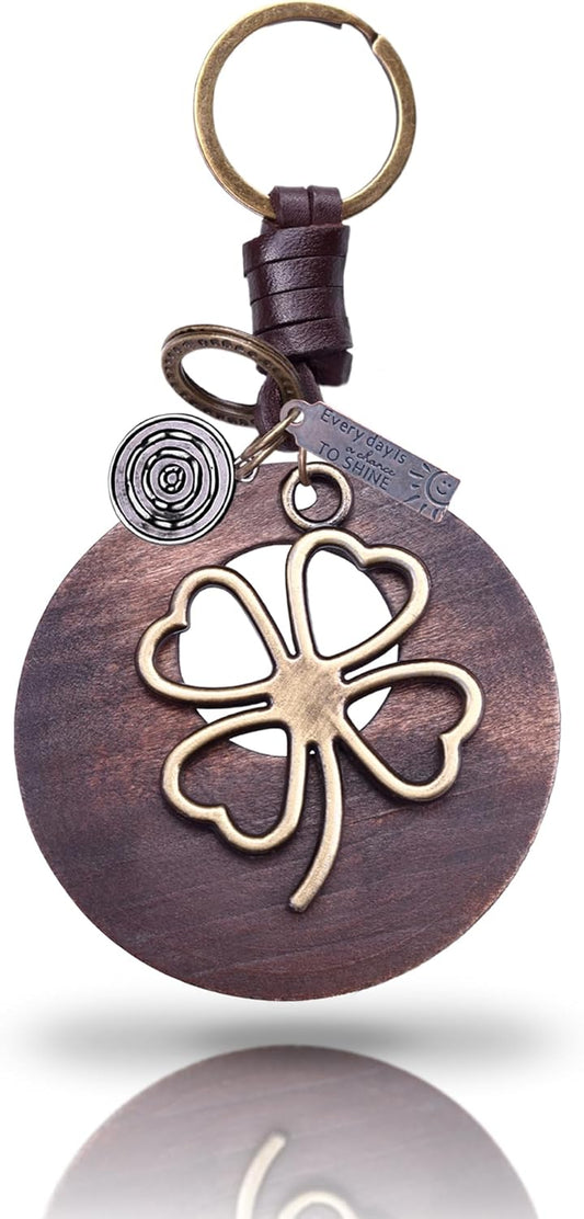 AuPra 4-Leaf Clover Keychain Gift for Women & Men | Handmade Leather Good Luck Key Chain | Vintage Charm for Home, Car & Door Keys | Lucky Keyring St Patrick Present for Her & Him