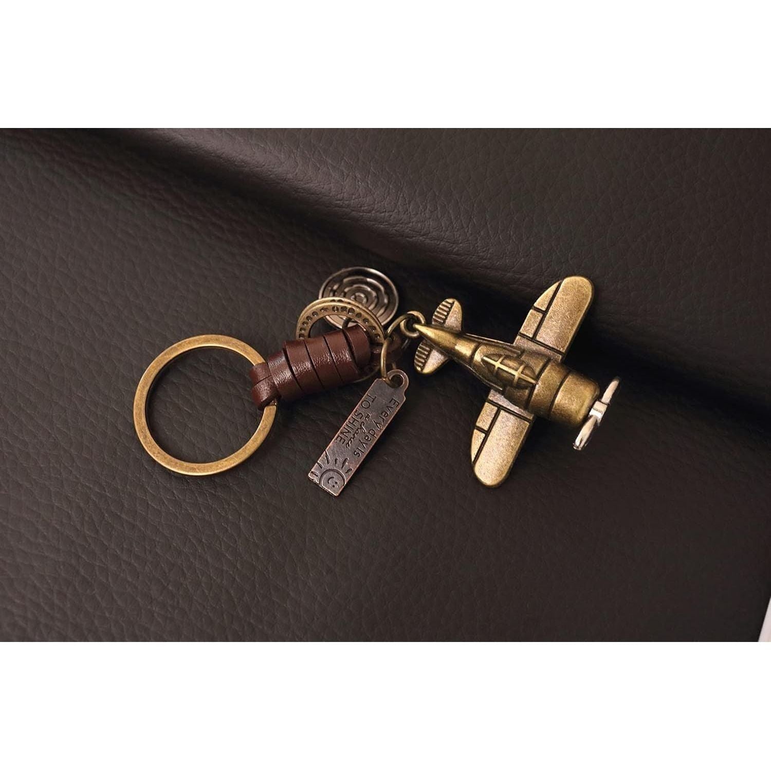 3D Airplane Keychain Charm – Handmade Vintage Leather – Pilot Gift Keyring-AuPra