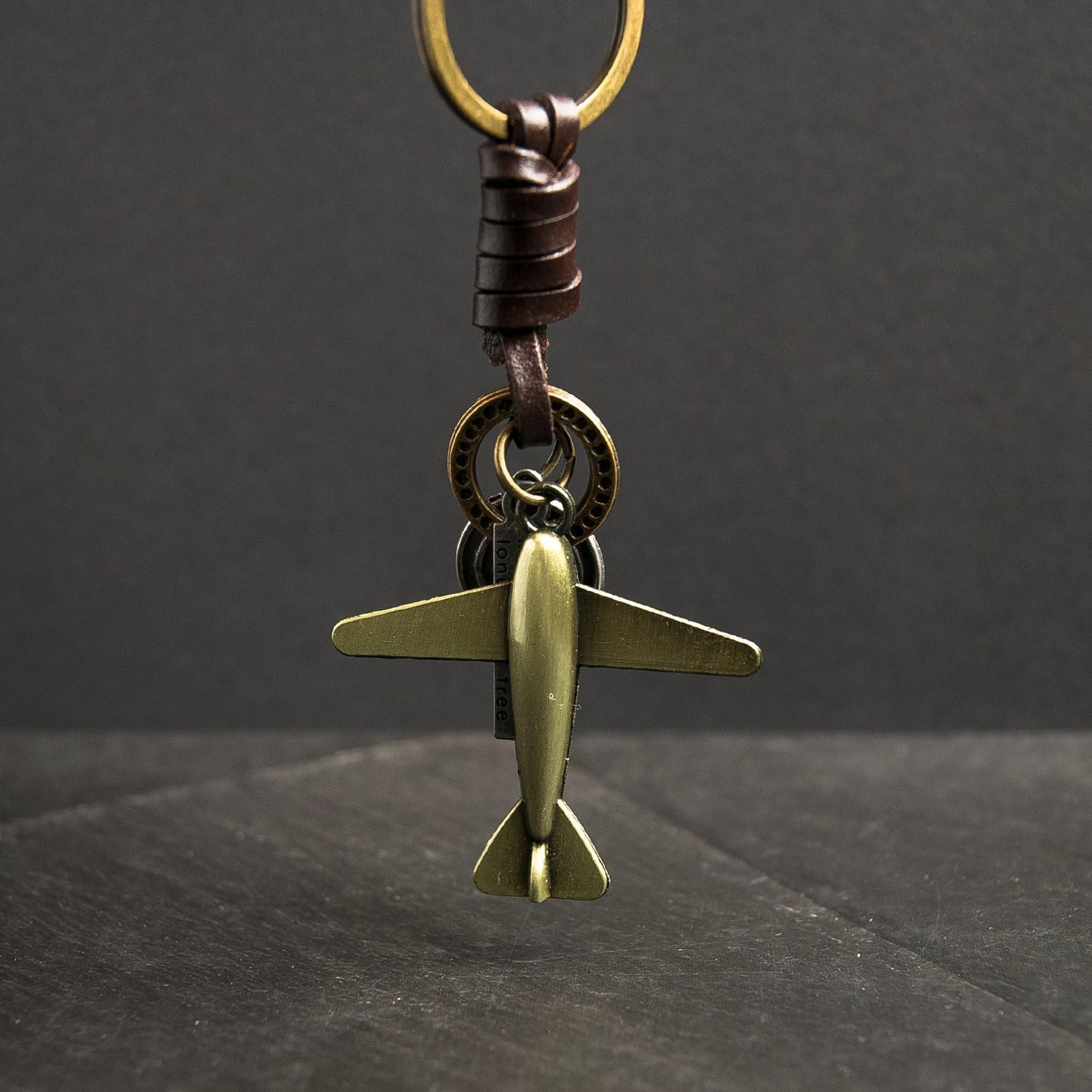 Airplane Keychain Charm – Handmade Vintage Leather – Pilot Gift Keyring-AuPra