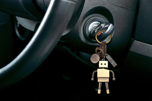 3D Robot Keychain Charm – Handmade Vintage Leather – Funny Gift Keyring