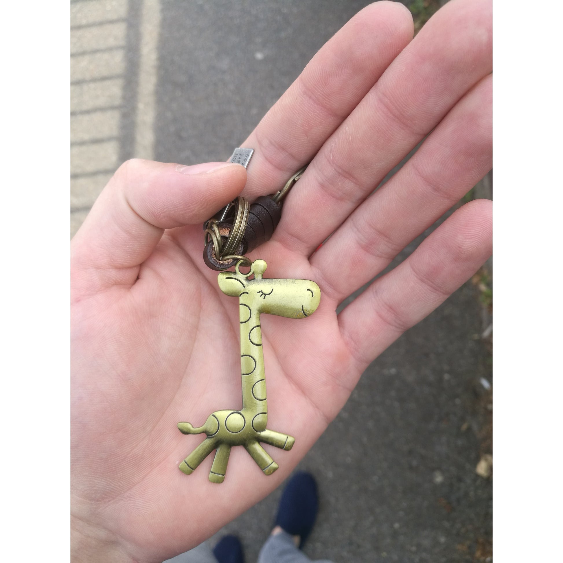 Giraffe Keychain Charm – Handmade Vintage Leather – Animal Lover Gift Keyring-AuPra