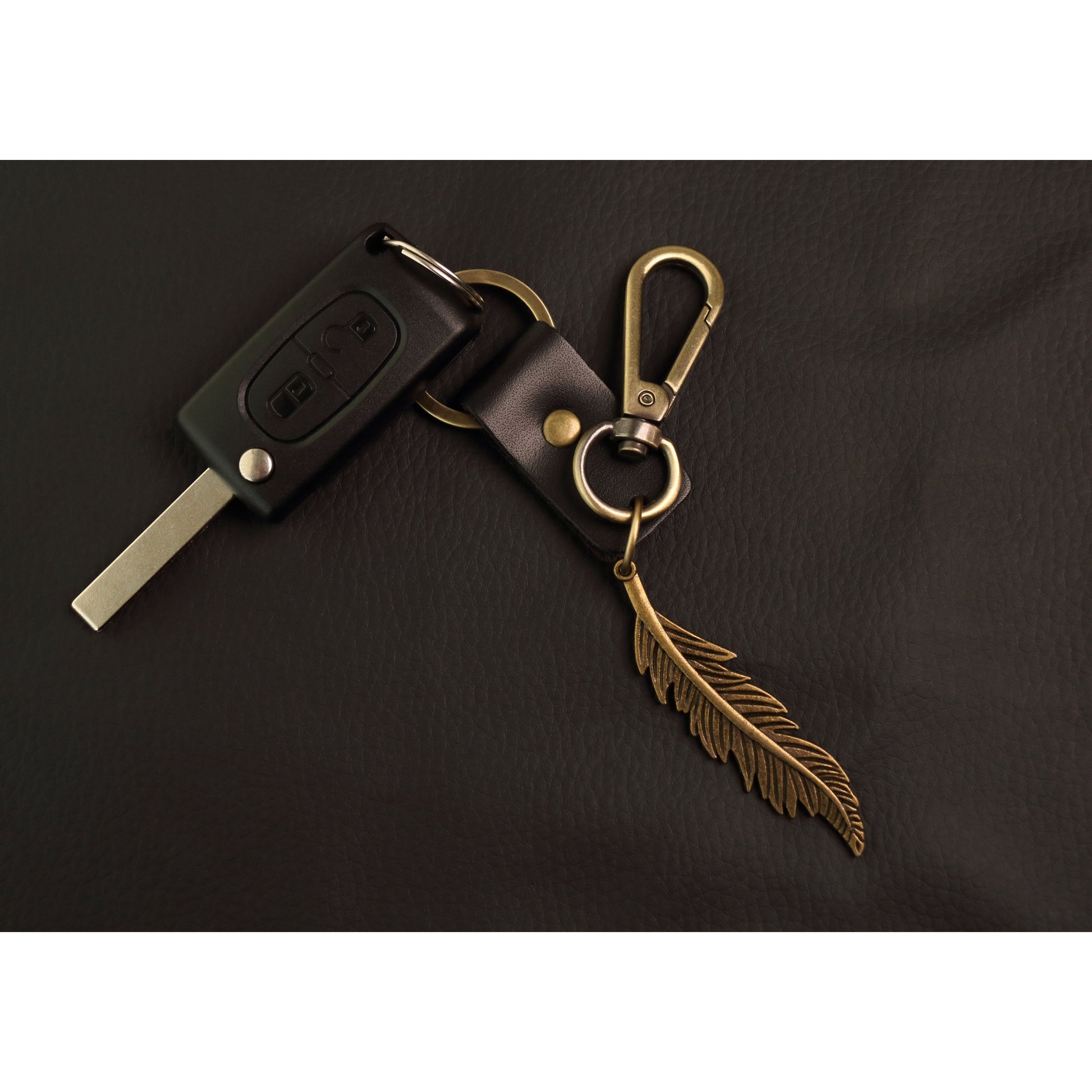 Feather Keychain Charm – Handmade Vintage Leather – Boho Style Gift Keyring-AuPra