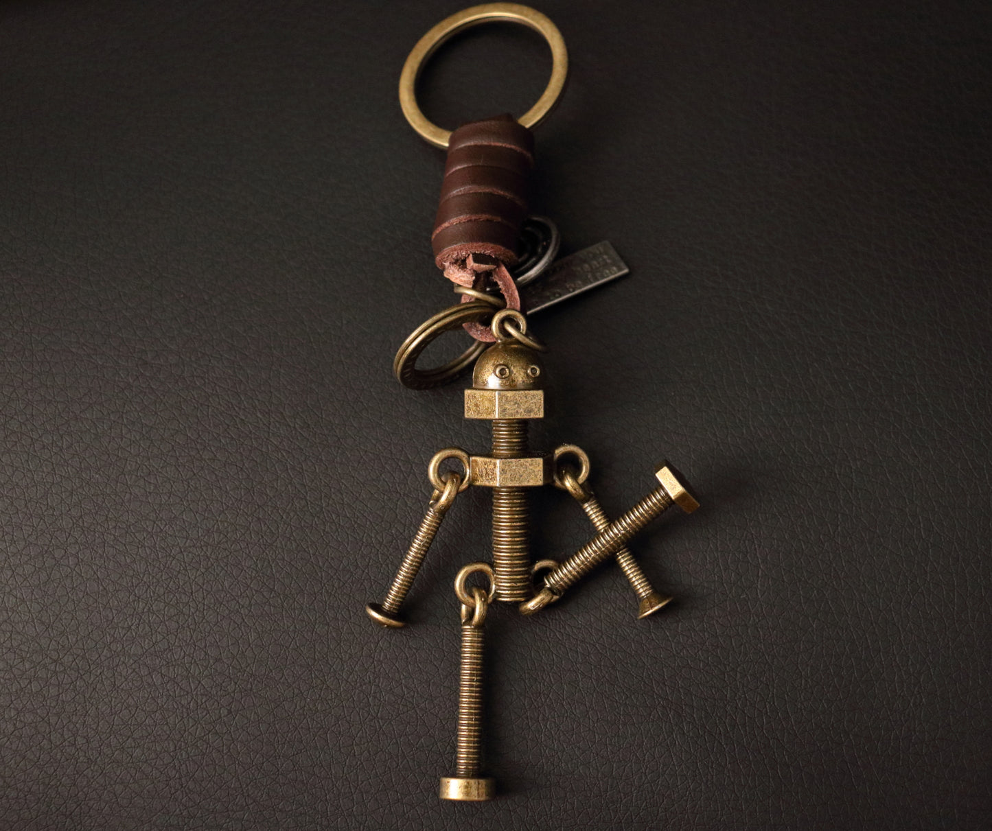 3D Screw Bolt Robot Keychain – Handmade Vintage Leather – Funny Gift Keyring Charm