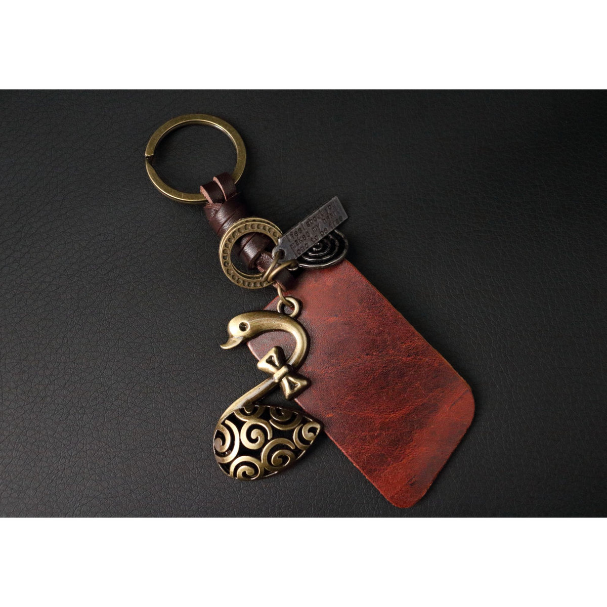 AuPra Swan Keyring – Elegant Bird Charm Gift