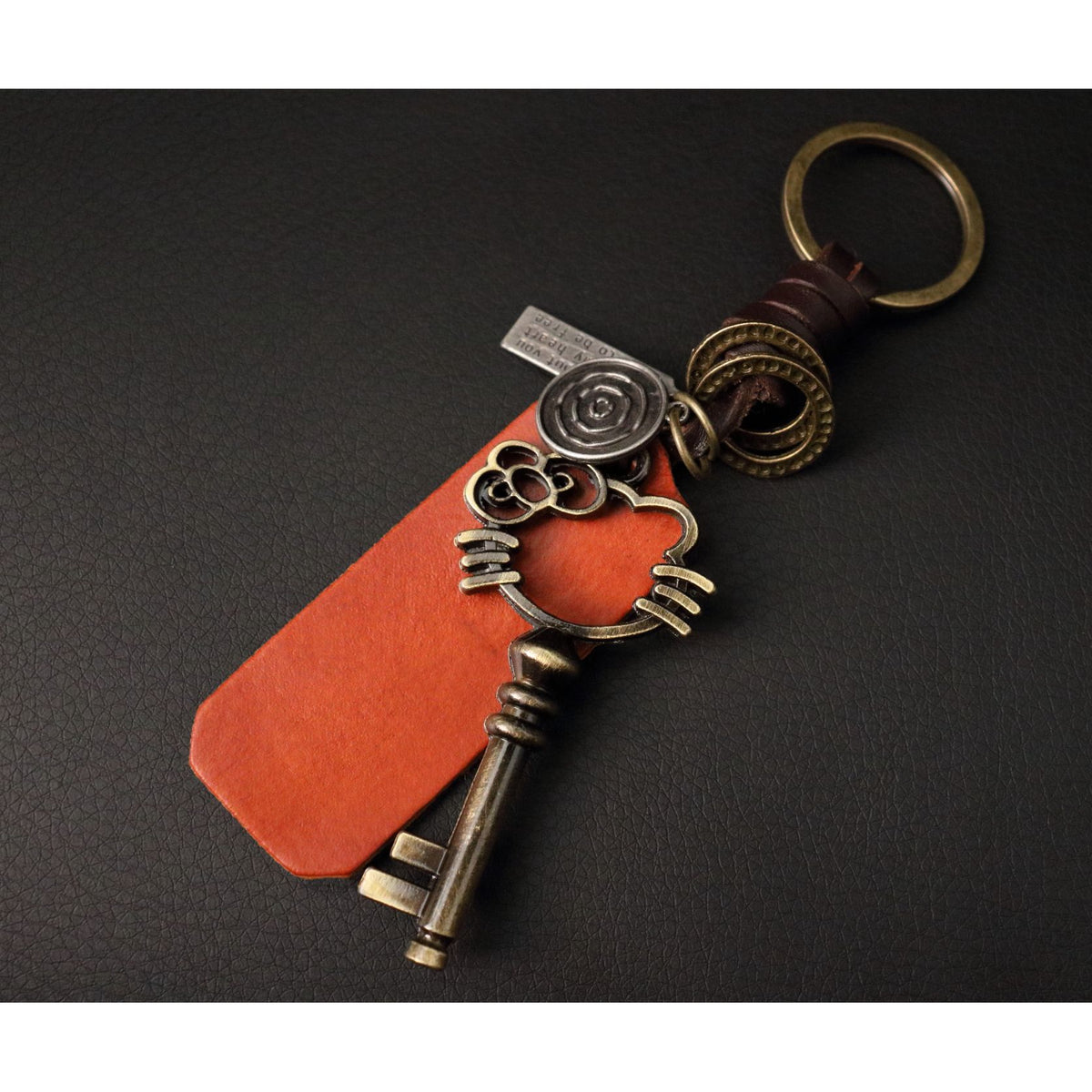 AuPra Cute Kitty Keyring – Kawaii Cat Gift