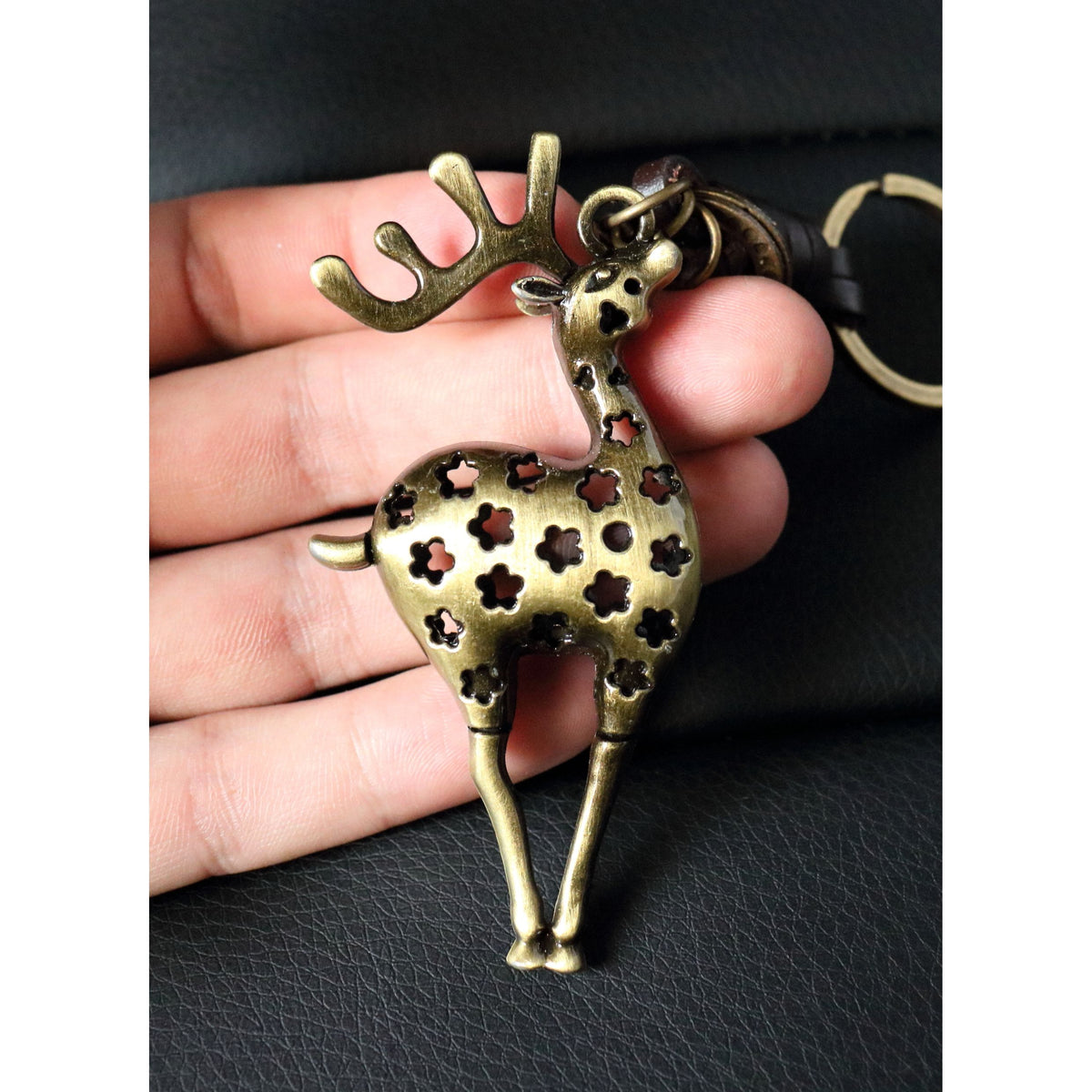 AuPra 3D Deer Keyring – Woodland Animal Gift