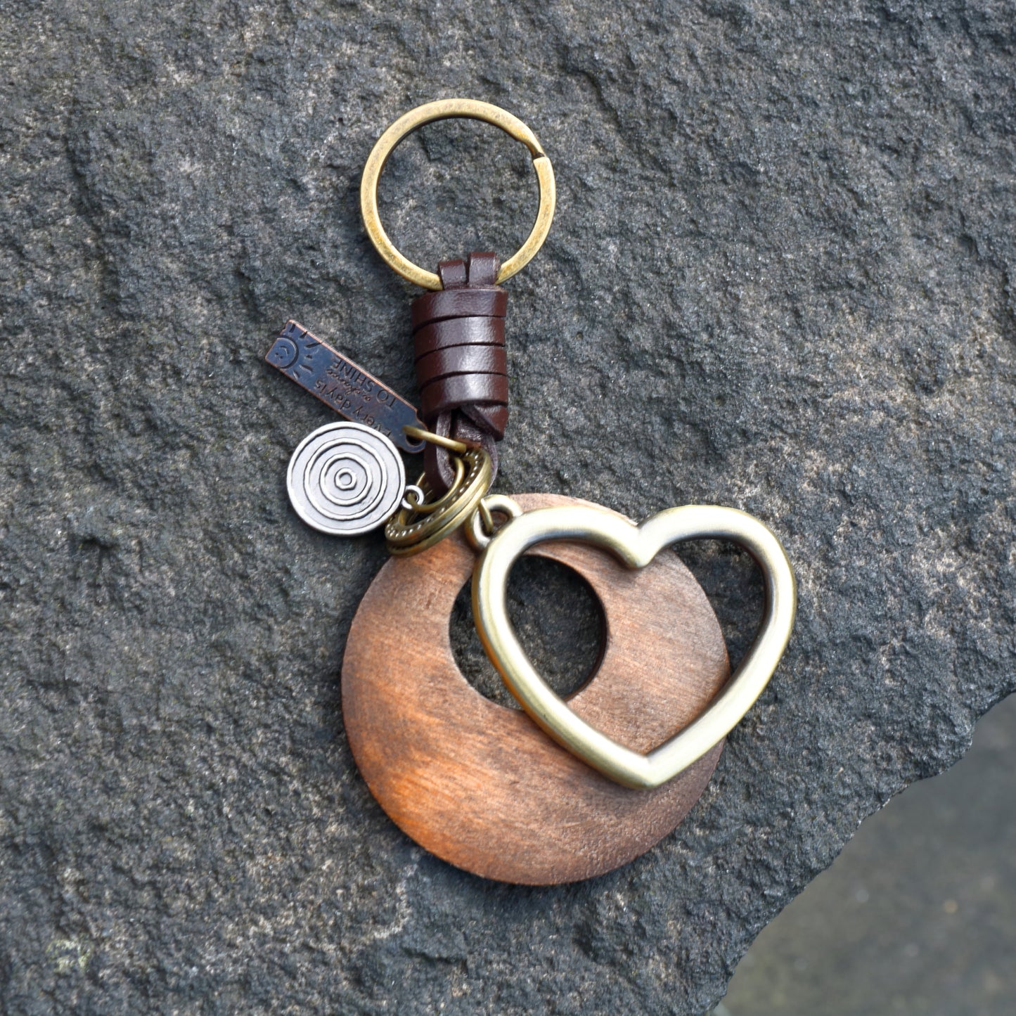 AuPra Heart Wood Keyring – Romantic Love Gift