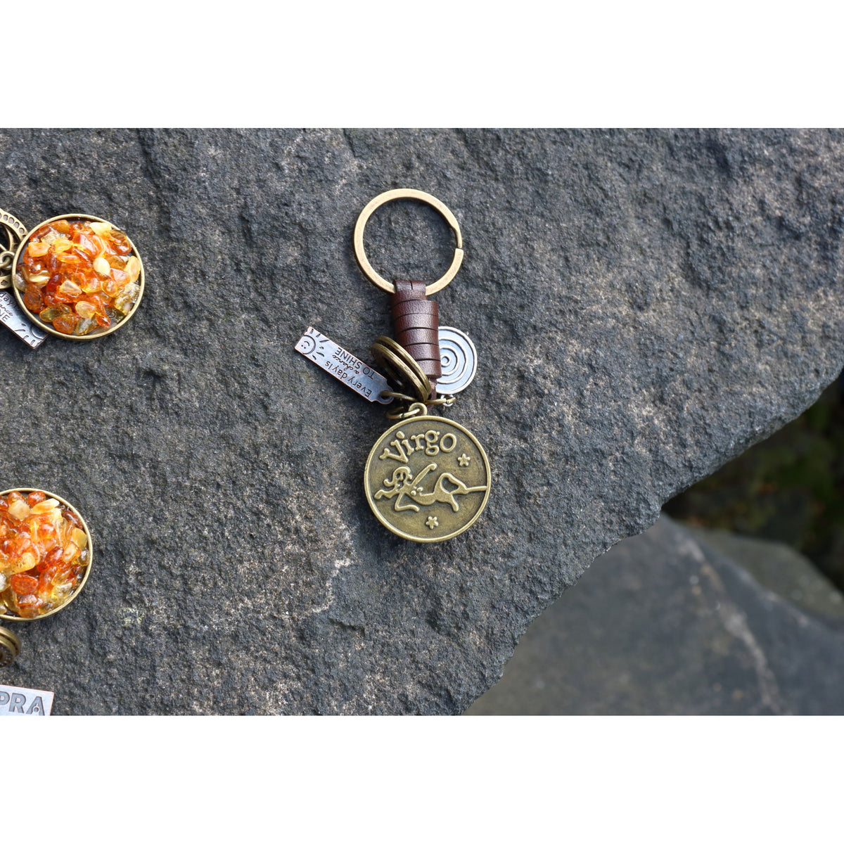 AuPra Virgo Keyring – Amber Star Sign Gift