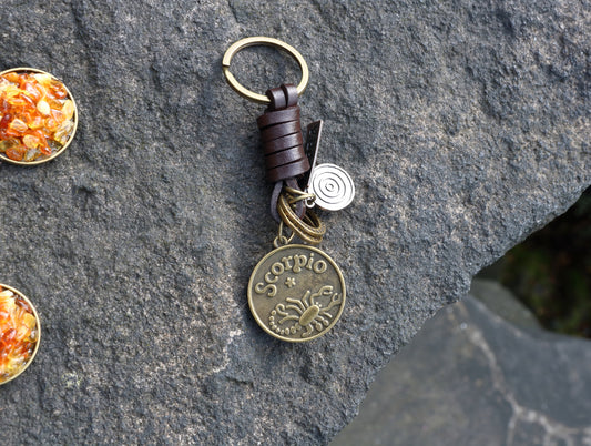 AuPra Scorpion Keyring – Amber Star Sign - Zodiac Keychain Gift