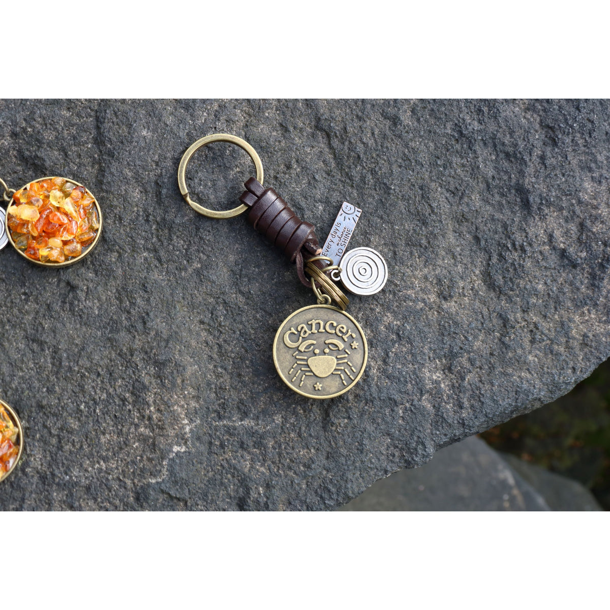 AuPra Amber Cancer Keyring 