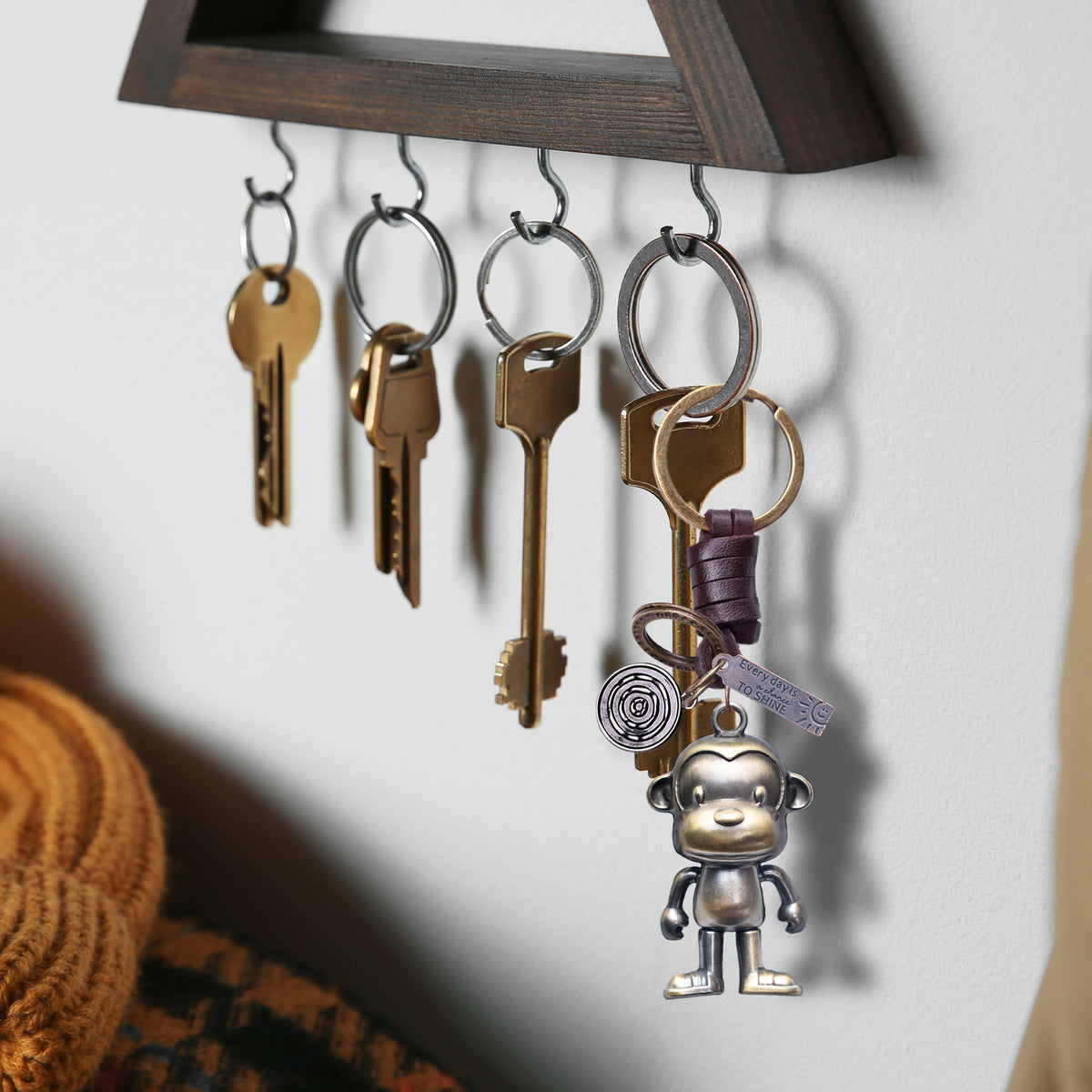 AuPra 3D Monkey Keyring – Quirky Charm Gift