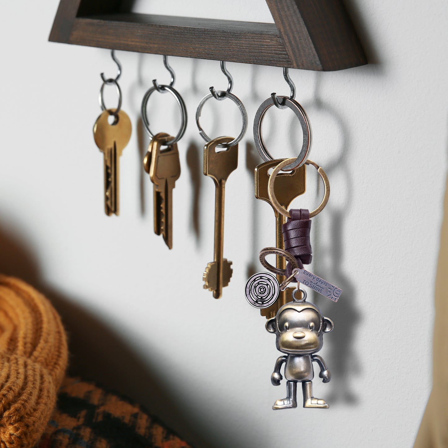 AuPra 3D Monkey Keyring – Quirky Charm Gift