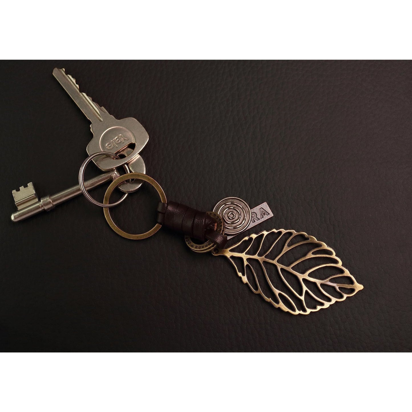 Leaf Keychain Charm – Handmade Vintage Leather – Botanical Gift Keyring-AuPra